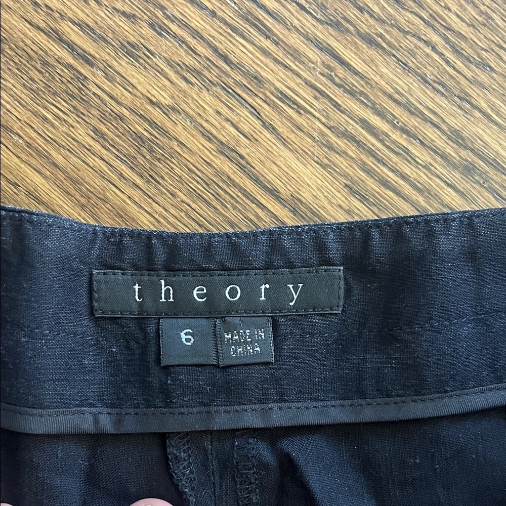 Theory Black High-Waist Tailored Women's Shorts - Picture 2 of 4
